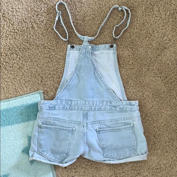 Denim overall shorts - Picture 3 of 3